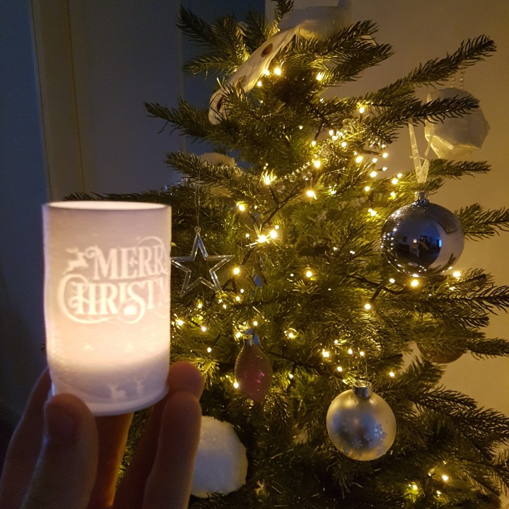 Merry Christmas tealight holder