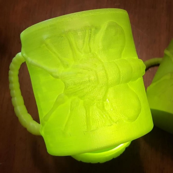 Alien Facehugger mug