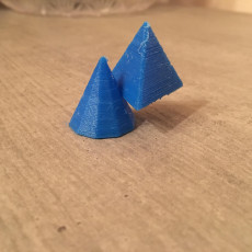 Picture of print of shape tetrahedron