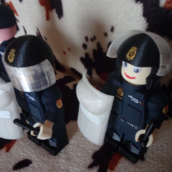 LEGO GIANTRIOT POLICE SPANISH