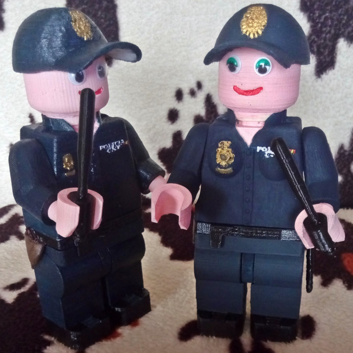 LEGO GIANT POLICEMAN AND POLICE WOMAN SPANISH