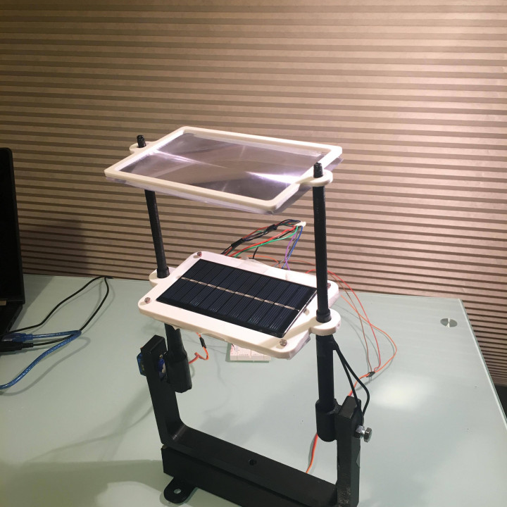 PV-Fresnel Solar tracker
