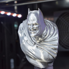 Picture of print of The Dark Knight bust Esta impresión fue cargada por Thirteen Lynch