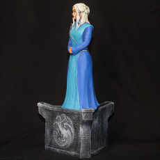 Picture of print of Daenerys Stormborn This print has been uploaded by Максим Зенцов