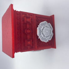 Picture of print of The Tudor Rose Box (with secret lock)