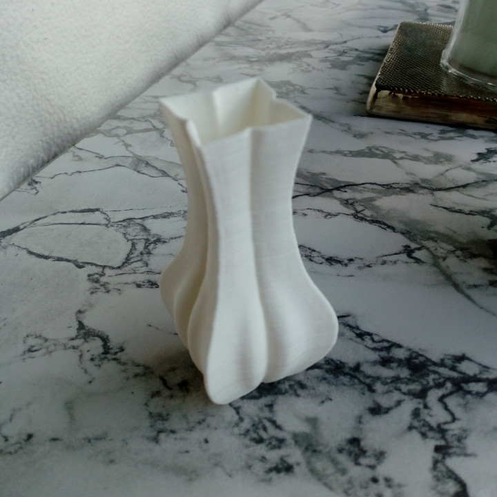 Mini Flower Vase v3
