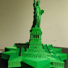 Picture of print of Statue Of Liberty (with Base) - 1:1000 / 1:700 Questa stampa è stata caricata da Steven Sze