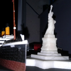 Picture of print of Statue Of Liberty (with Base) - 1:1000 / 1:700 Questa stampa è stata caricata da Sebastián Bradley