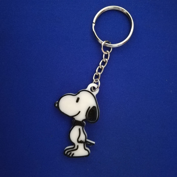 3D Printable Snoopy Keychain by Luis Torres