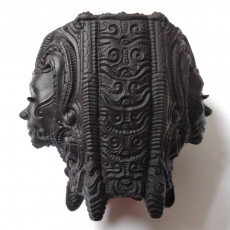 Picture of print of ornate pen holder