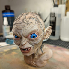 Picture of print of Golum bust, from Lord Of The Rings This print has been uploaded by Michaël Simard