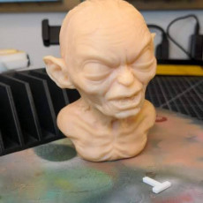 Picture of print of Golum bust, from Lord Of The Rings This print has been uploaded by Michaël Simard