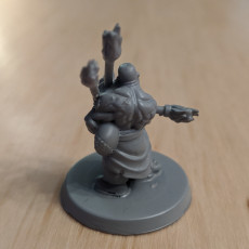 Picture of print of Dwarf "Bardzerker" - Dwarvern Bard with Flaming Bagpipes (32mm scale miniature) This print has been uploaded by Jean-François Meloche
