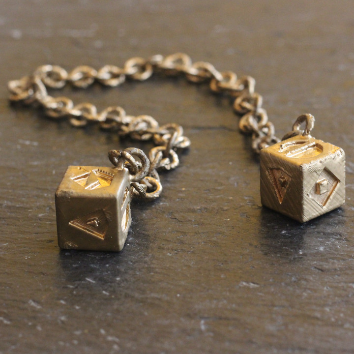 Star wars gold dice of han solo