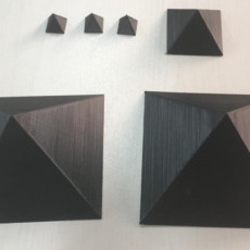 230x230 printed pyramids