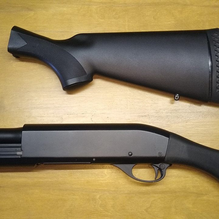 CYMA Remington M870 Tri-Shot Airsoft Shotgun Raptor Grip