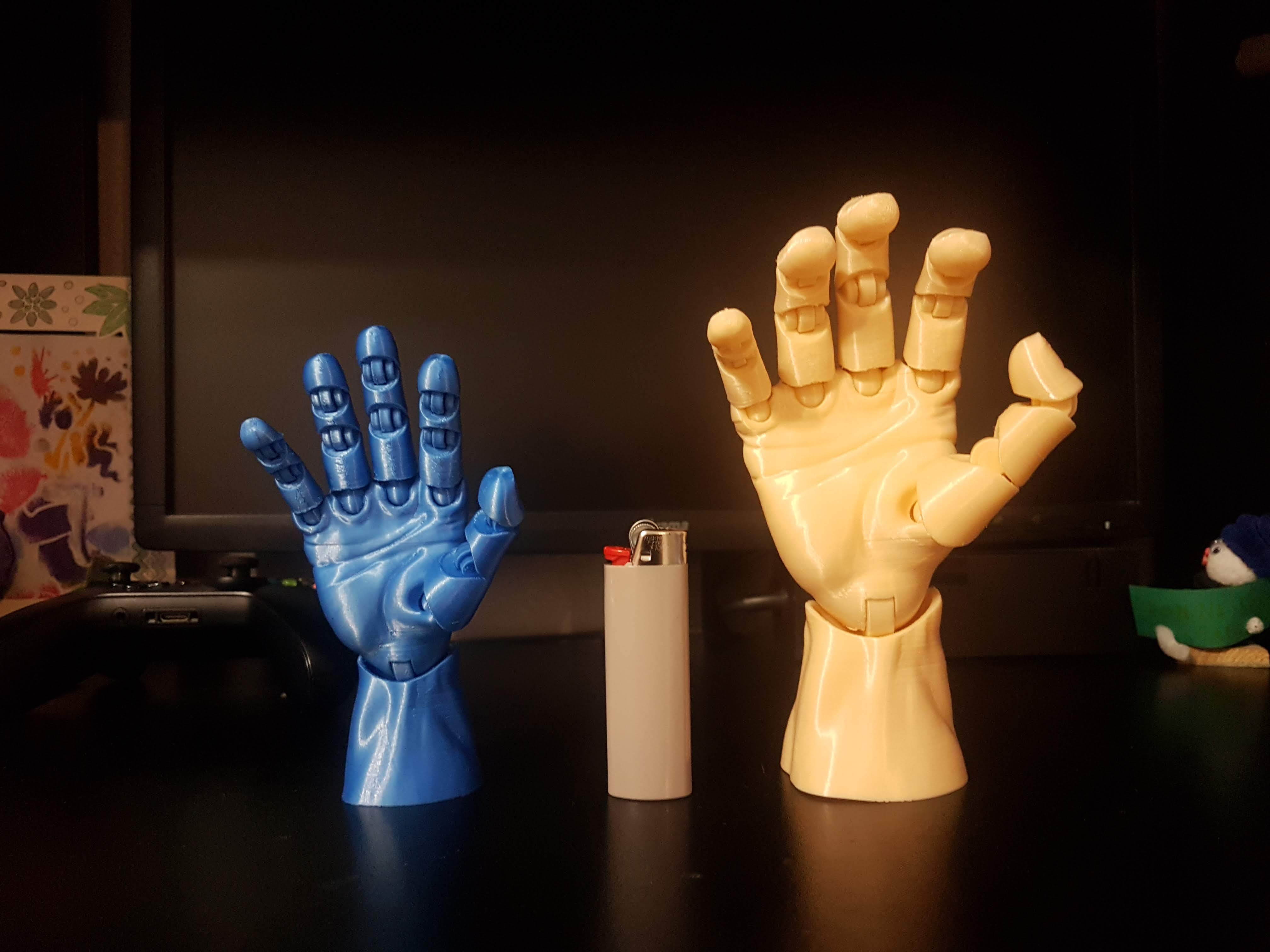 3D Printable Articulated Poseable Hand by Riccardo Minervino