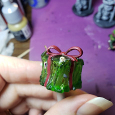 Picture of print of Gelatinous Gift Miniature - pre-supported