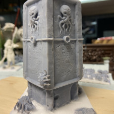 Picture of print of Lovecraftian Monolith