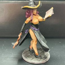 Picture of print of Witch Hunter pin-up mini diorama part 1 This print has been uploaded by Michael Van Rosenkreuz