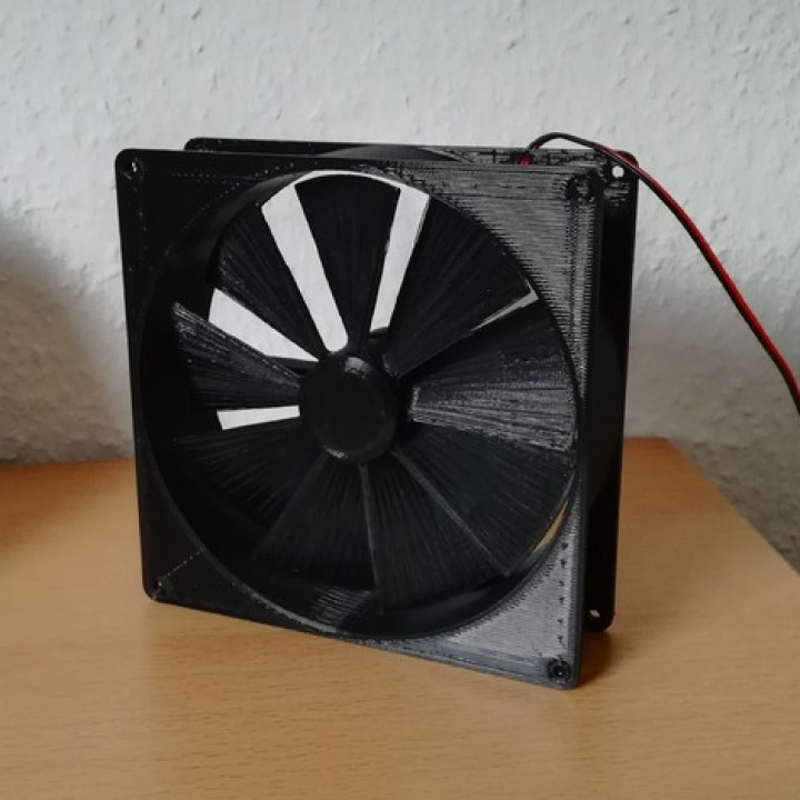 Custom fan for fume extractor