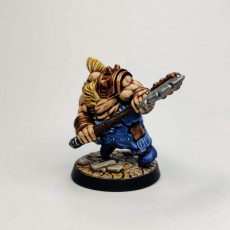 Picture of print of Dwarven Barbarian Miniature - pre-supported