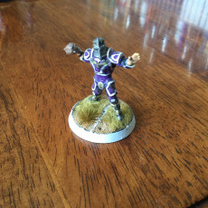 Picture of print of 05 human thrower Fantasy Football 32mm