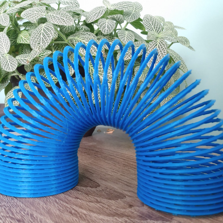Slinky (print-in-place)