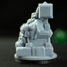 Picture of print of Dwarven King Miniature - pre-supported