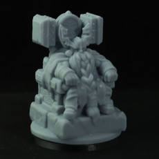 Picture of print of Dwarven King Miniature - pre-supported